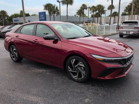 Certified 2025 Hyundai Elantra Sport w/ Cargo Package FWD image 2
