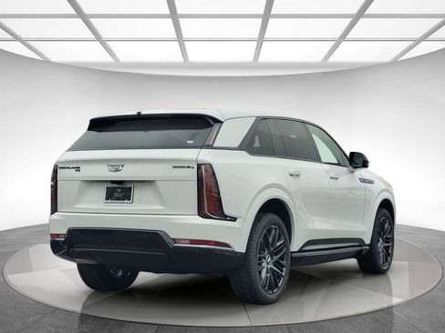 New 2025 Cadillac Escalade IQ Sport 2 w/ LPO, ONYX Package image 5