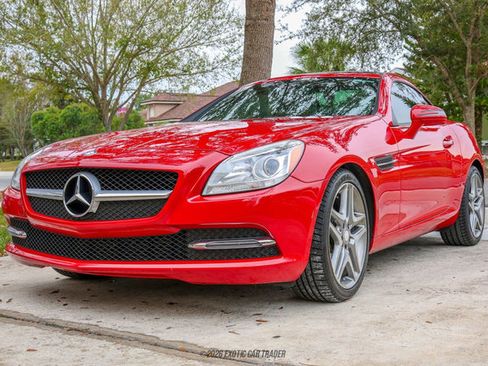 Used 2015 Mercedes-Benz SLK 250 image 22