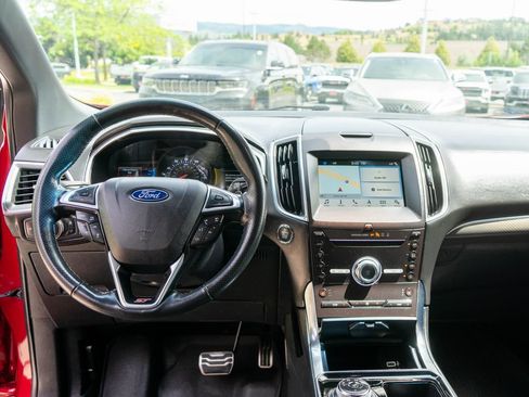 Used 2019 Ford Edge ST w/ Convenience Package AWD/4WD image 13
