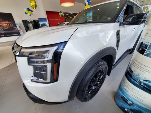 New 2025 Nissan Armada PRO-4X image 2