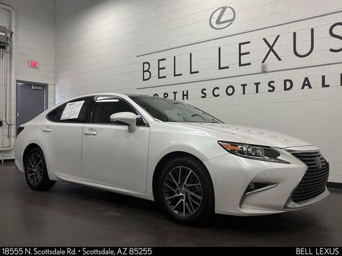 Used 2016 Lexus ES 350 w/ Navigation System Package FWD image 2