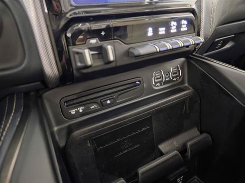 Used 2019 RAM 2500 Limited AWD/4WD image 38