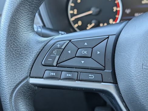 Used 2023 Nissan Altima 2.5 SV image 18