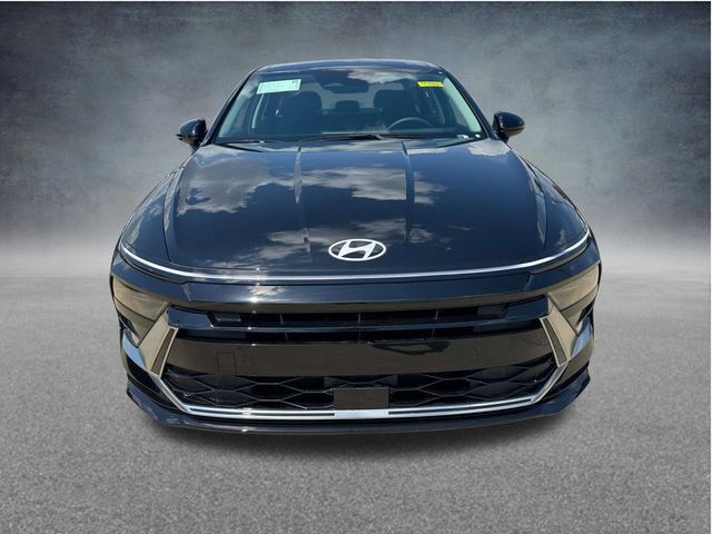 New 2026 Hyundai Sonata SEL FWD image 2
