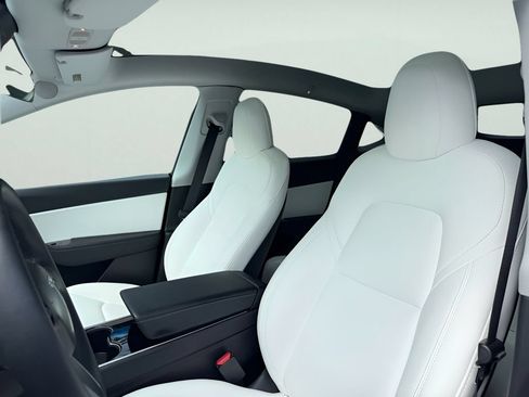 Used 2020 Tesla Model Y Long Range AWD/4WD image 14