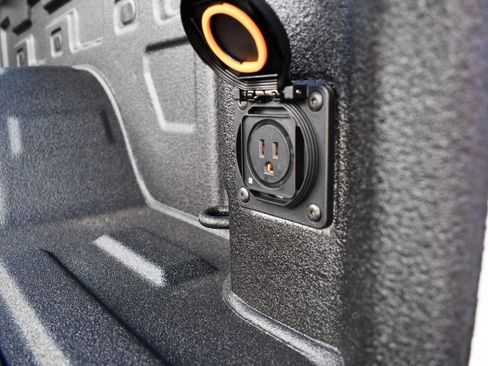 New 2026 GMC Sierra 1500 SLE w/ Preferred Package image 10