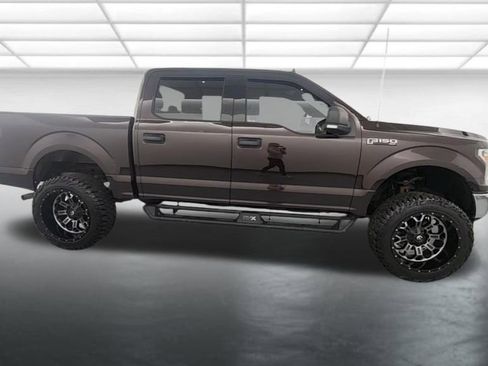 Used 2019 Ford F150 XLT w/ Equipment Group 301A Mid image 9