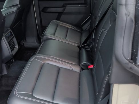 Used 2025 Ford Bronco Outer Banks AWD/4WD image 9