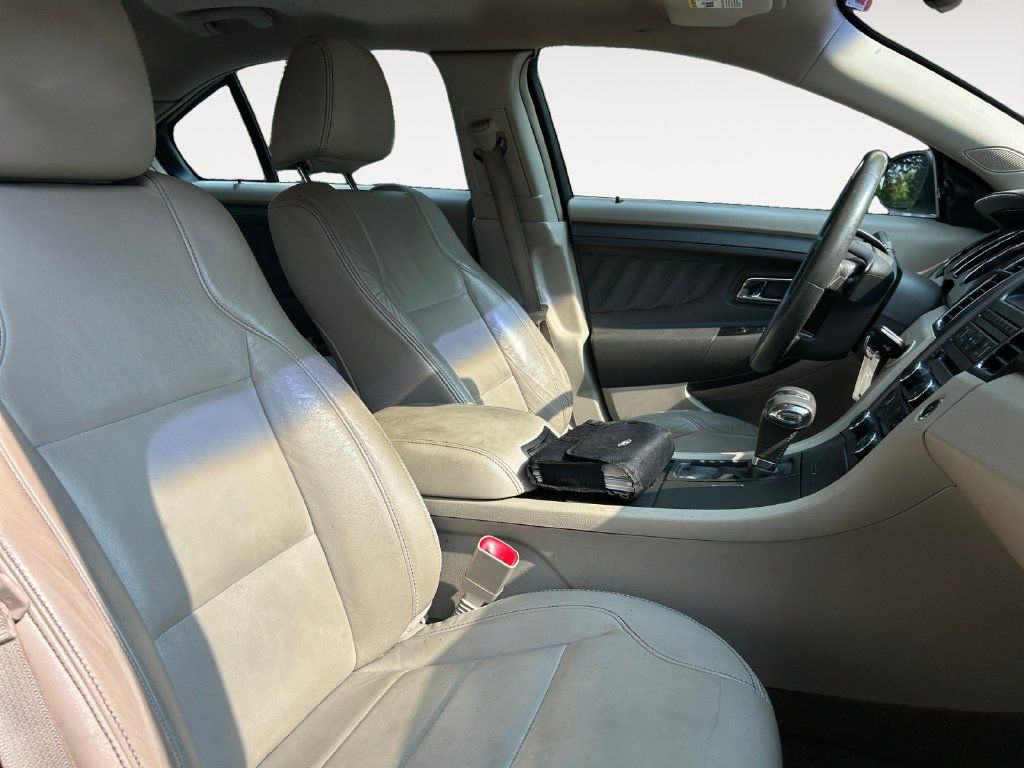 Used 2011 Ford Taurus SEL w/ 201A Rapid Spec Order Code FWD image 15