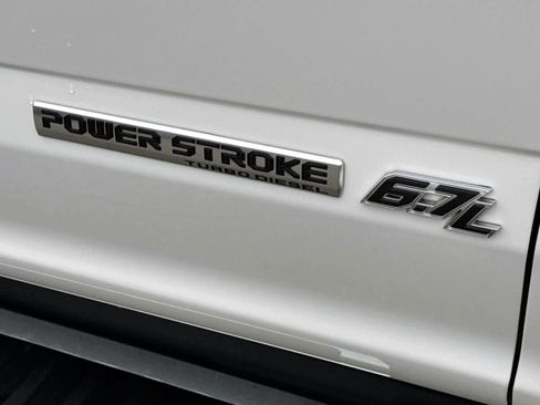 Used 2022 Ford F350 Lariat w/ Camper Package AWD/4WD image 8