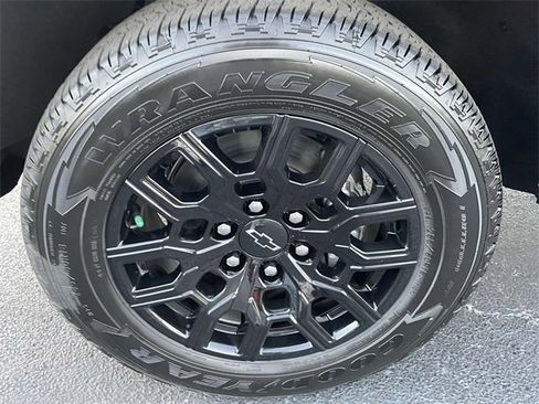 New 2026 Chevrolet Colorado W/T image 6