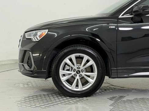 Certified 2025 Audi Q3 2.0T Premium image 25