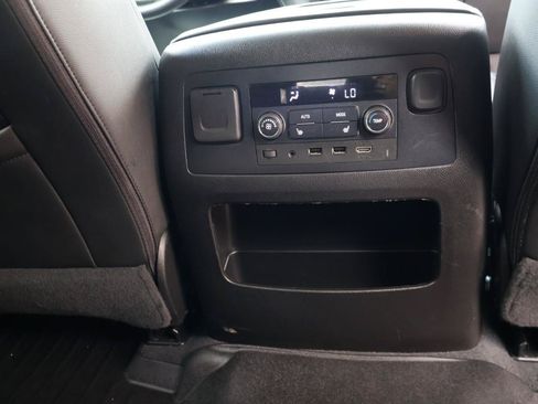 Used 2020 Chevrolet Tahoe Premier RWD image 14