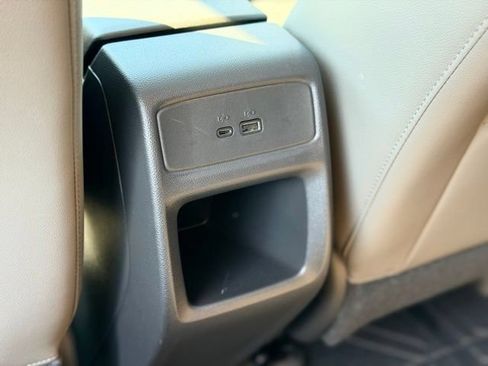 Used 2024 Chevrolet Trax ACTIV w/ Sunroof Package FWD image 24