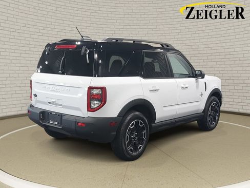 Used 2025 Ford Bronco Sport Outer Banks image 5