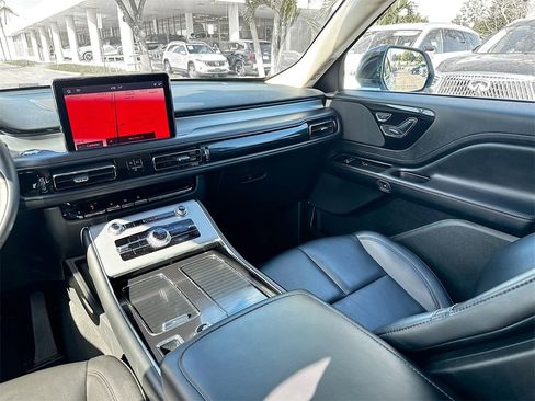 Used 2023 Lincoln Aviator 2WD image 24