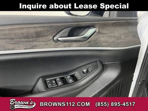 Used 2026 Jeep Grand Cherokee Altitude AWD/4WD image 16