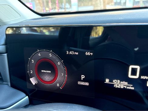 Used 2025 Nissan Kicks S image 4