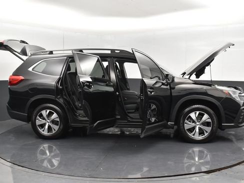 Used 2023 Subaru Ascent Premium w/ Convenience Package AWD/4WD image 39
