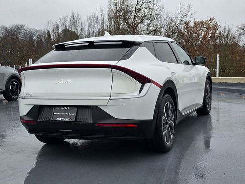 Certified 2023 Kia EV6 Light image 8