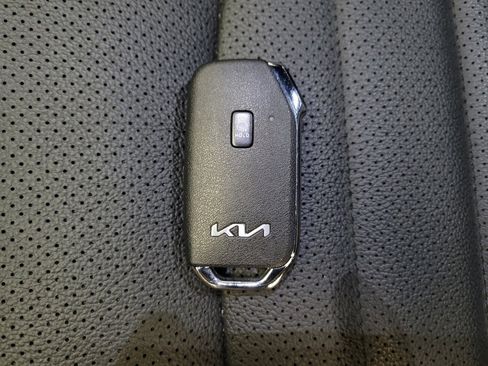 Used 2024 Kia Forte GT-Line w/ GT-Line Premium Package image 32