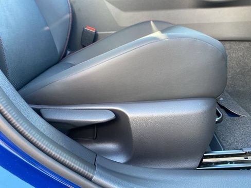 Used 2025 Toyota Prius Plug-In Hybrid FWD image 59