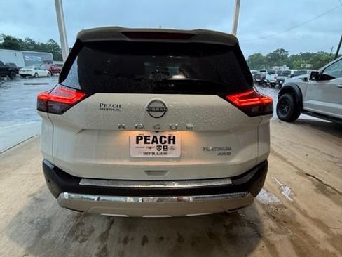 Used 2023 Nissan Rogue Platinum w/ Platinum Premium Package AWD/4WD image 4