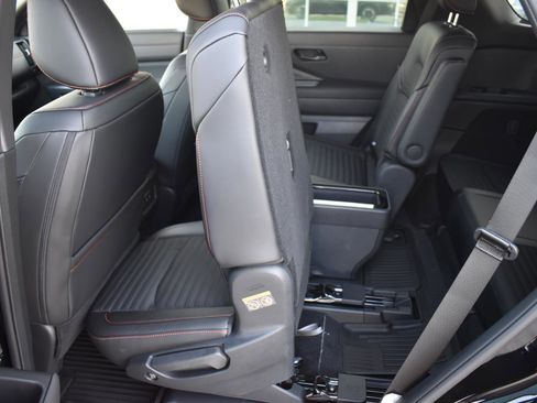 New 2026 Nissan Pathfinder Rock Creek image 52