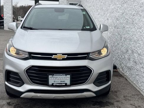 Used 2017 Chevrolet Trax LT image 2
