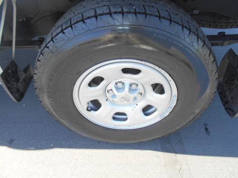 Used 2019 Nissan Frontier S RWD image 11