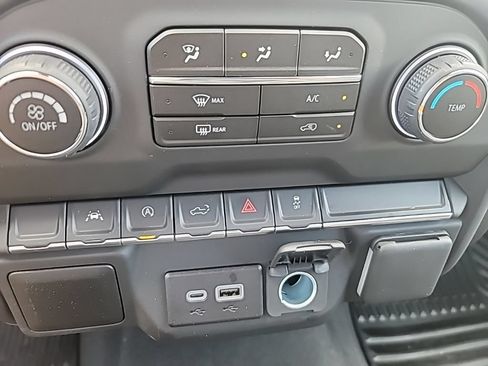 Used 2026 Chevrolet Silverado 1500 Custom w/ Turbomax Blackout Package AWD/4WD image 22