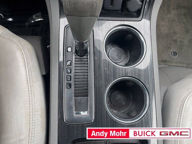 Used 2015 Chevrolet Traverse LT FWD image 32