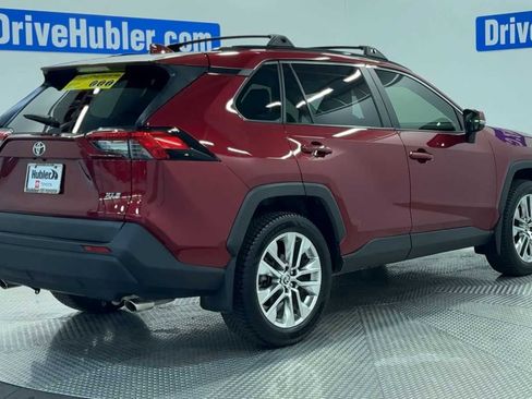 Used 2020 Toyota RAV4 XLE Premium image 48