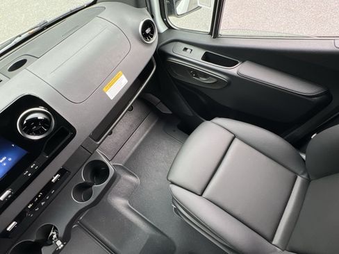 New 2026 Mercedes-Benz Sprinter 2500 image 14