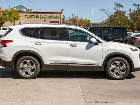 Used 2023 Hyundai Santa Fe SEL FWD image 4