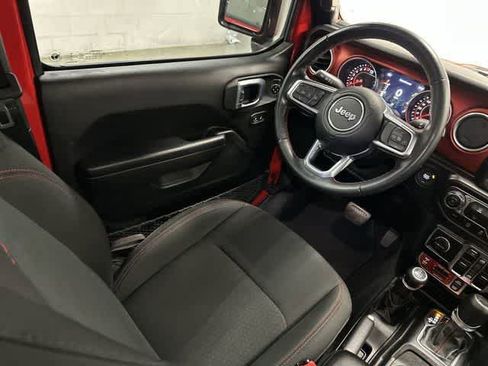Used 2021 Jeep Gladiator Rubicon AWD/4WD image 12