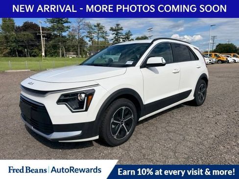 Used 2023 Kia Niro EX FWD image 3