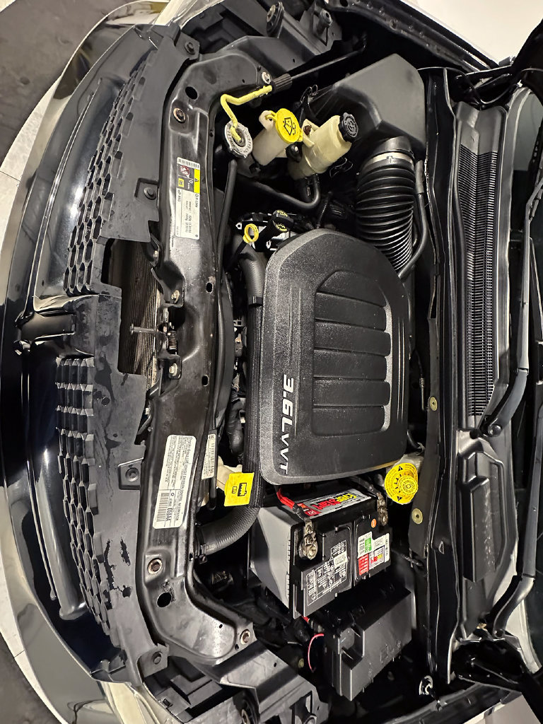 Used 2014 Dodge Grand Caravan R/T w/ Trailer Tow Group FWD image 40
