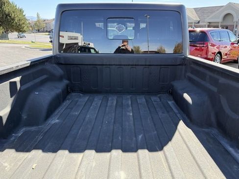 Used 2020 Jeep Gladiator Overland image 27