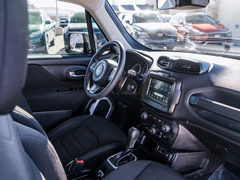 Used 2020 Jeep Renegade Latitude image 38