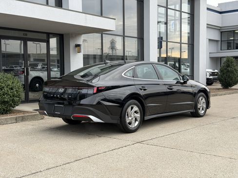 New 2026 Hyundai Sonata SE FWD image 4