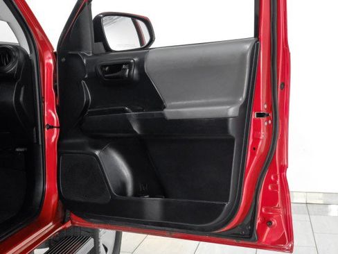 Used 2018 Toyota Tacoma SR RWD image 42
