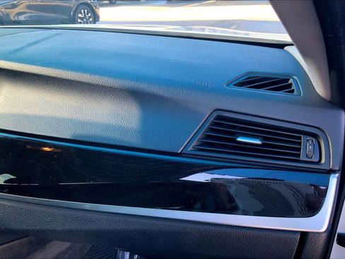 Used 2016 BMW 528i Sedan image 18