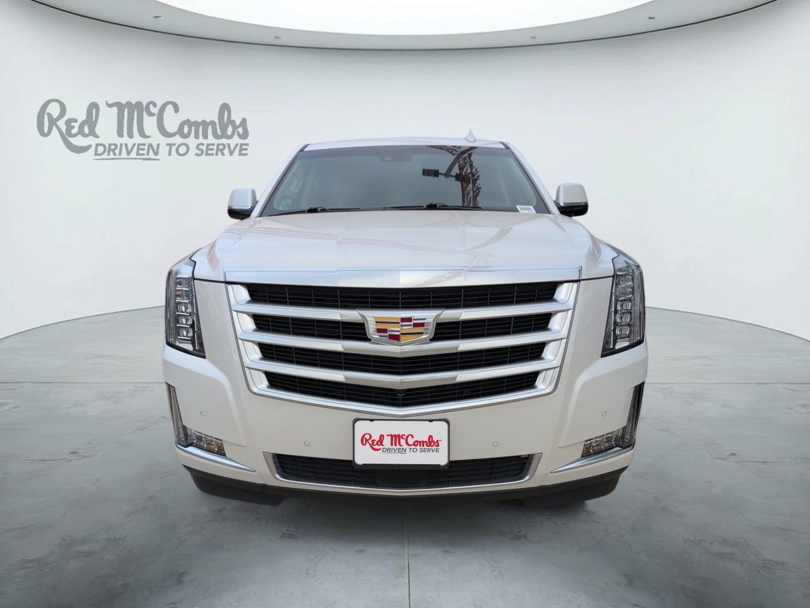 Used 2019 Cadillac Escalade Premium Luxury AWD/4WD image 2