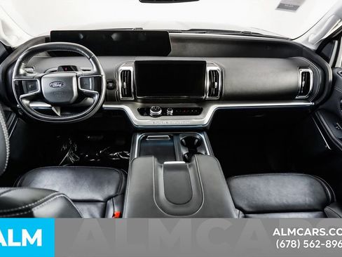 Used 2025 Ford Expedition Max Platinum AWD/4WD image 26