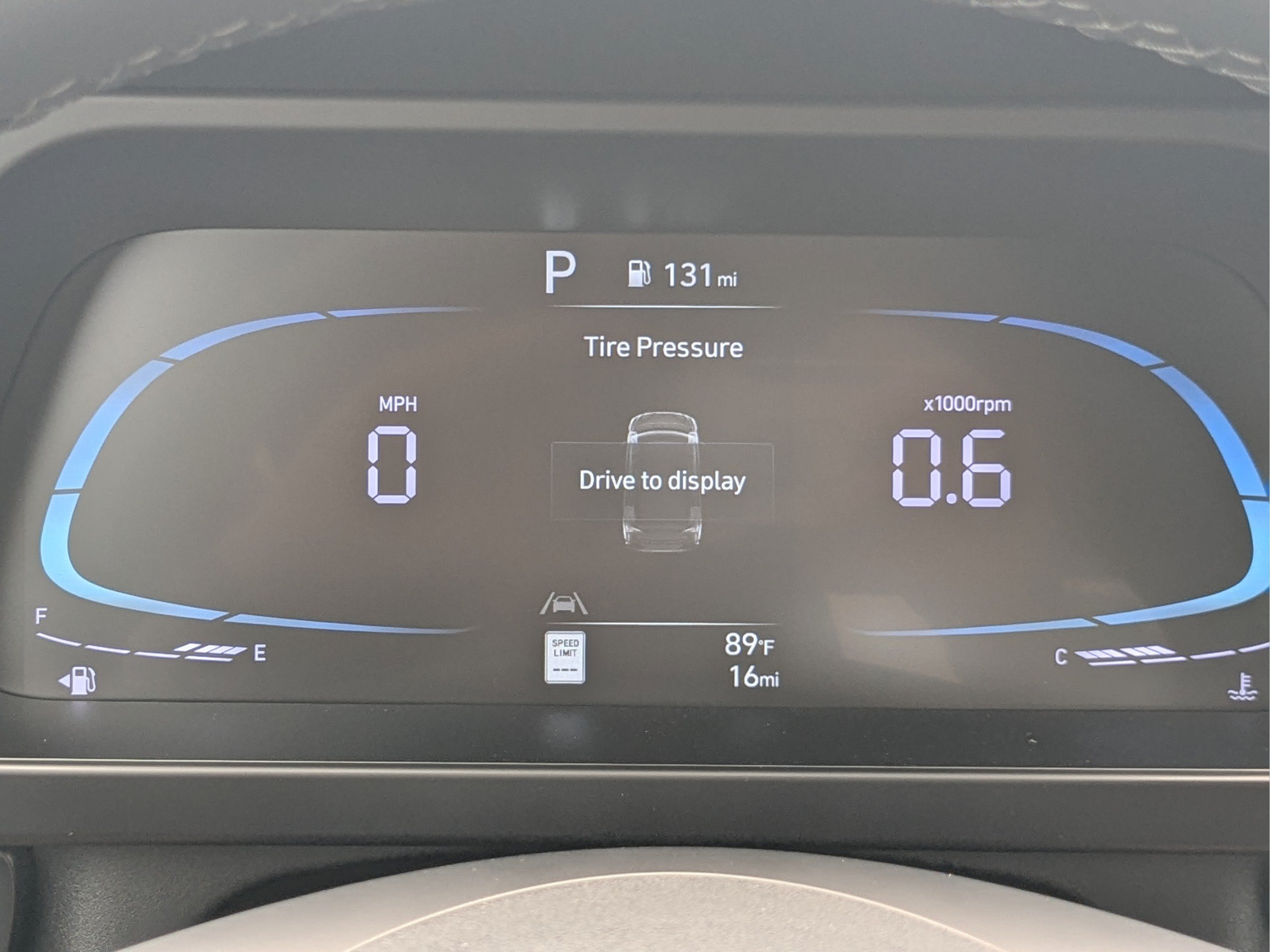 New 2026 Hyundai Elantra SEL Sport FWD image 31