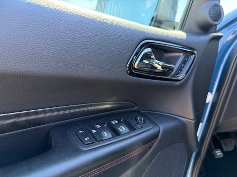 Used 2025 Dodge Durango GT AWD/4WD image 13