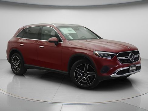 New 2026 Mercedes-Benz GLC 300 image 13