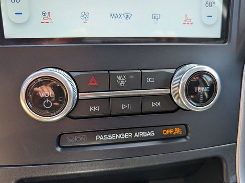 Used 2022 Ford Edge SEL w/ Convenience Package AWD/4WD image 24